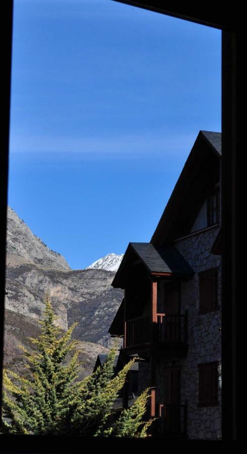 Residencial Valle De Benasque Esterno foto
