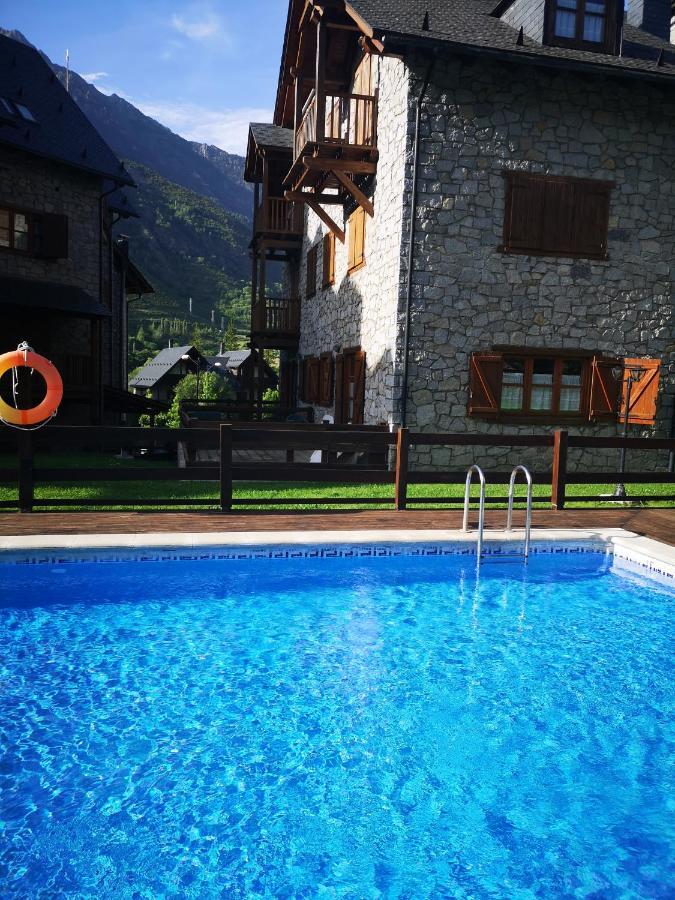 Residencial Valle De Benasque Esterno foto